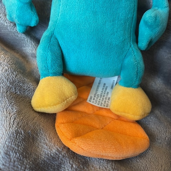 💕 Preloved EUC “Phineas and Ferb” ~ “Perry the Platypus” Plush - Picture 4 of 12